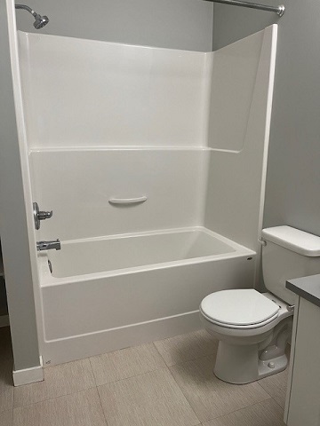 Spacious 2 Bedroom Town home with Garage & Private Courtyard